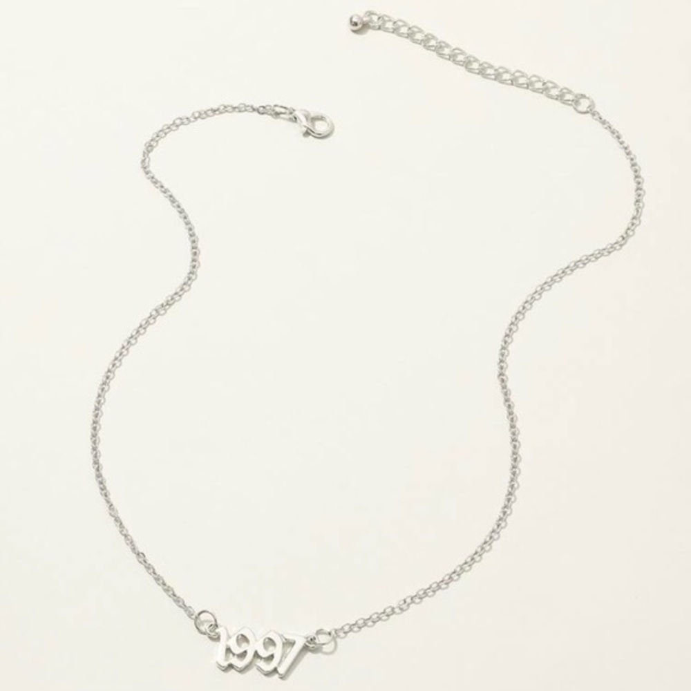 3/$30 🤍 Established “1997” Necklace